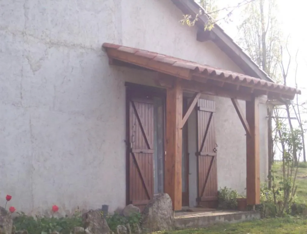 Gite Encatello LʼIsle-en-Dodon 0*,